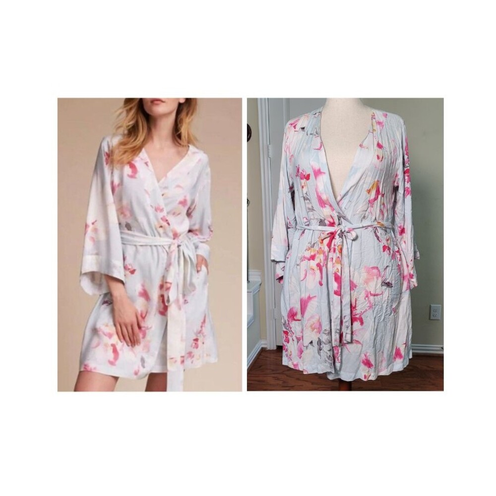 Anthropologie Yumi Kim Floral Kimono Robe Blue Pink Women M Wrap Boho Resort